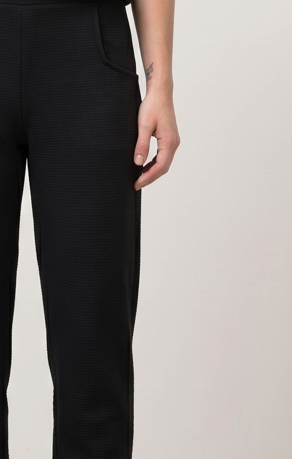 Calça Luciana - Malha Texturizada